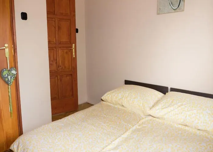 Flora Lelle Apartment Balatonlelle