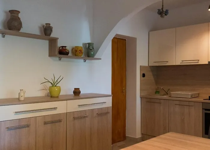 Flora Lelle Apartment Balatonlelle